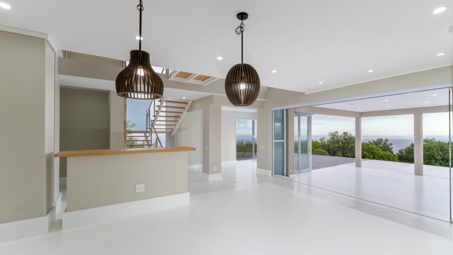 5 Bedroom Property for Sale in Le Grand Golf Estate Western Cape